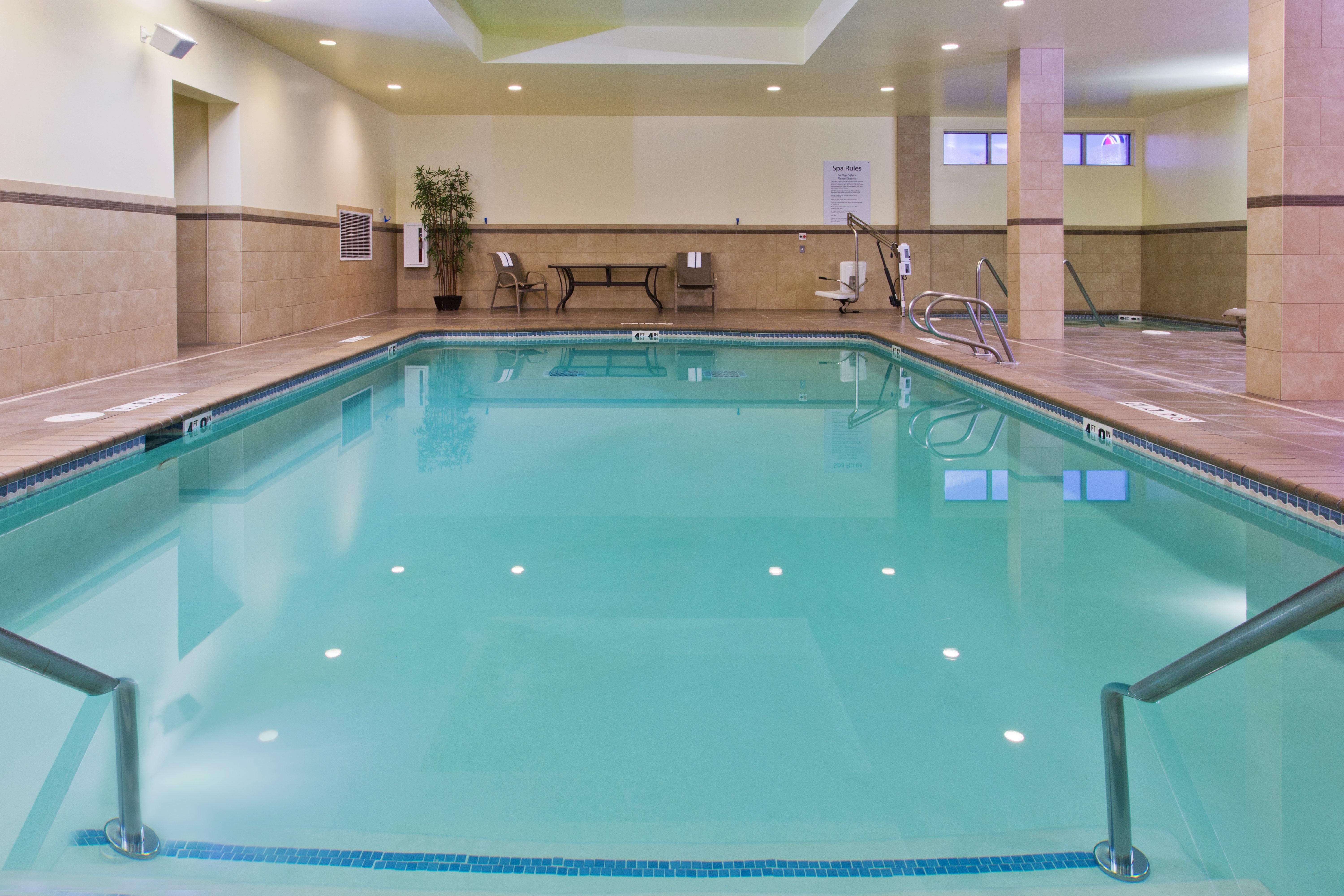 Holiday Inn Yakima By Ihg Exterior photo