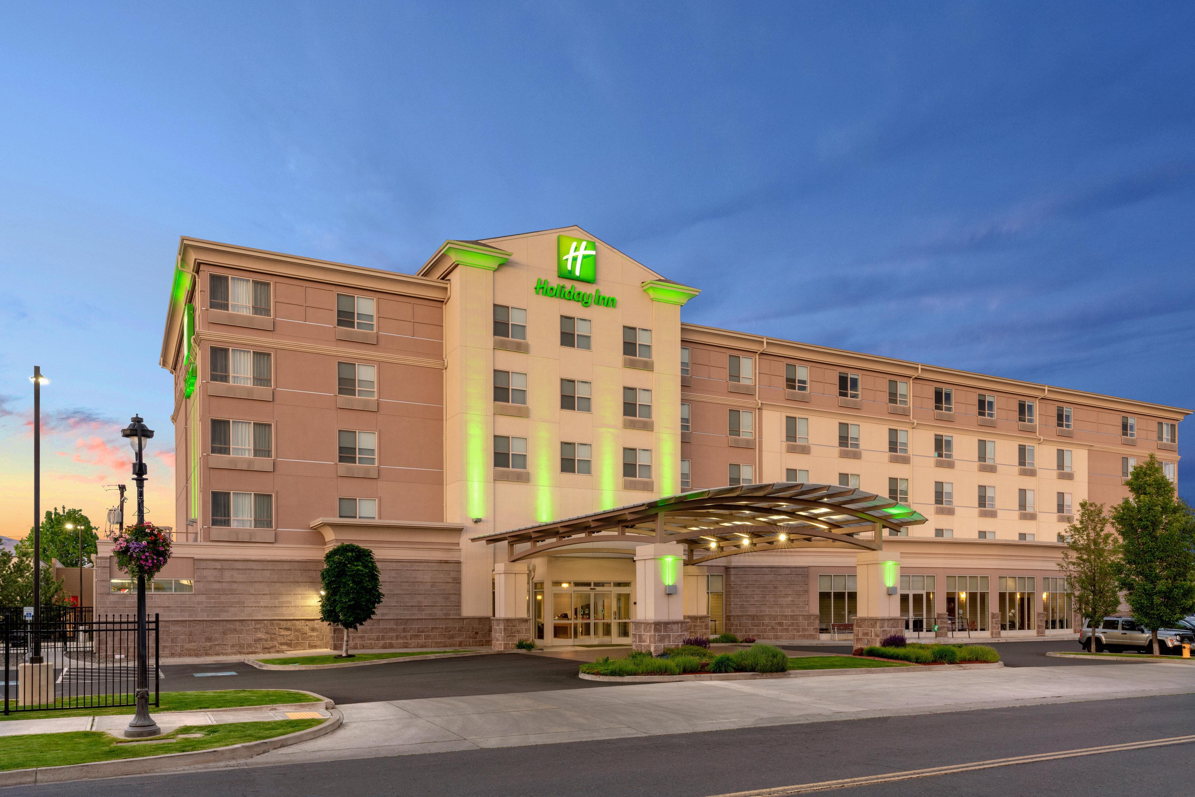 Holiday Inn Yakima By Ihg Exterior photo